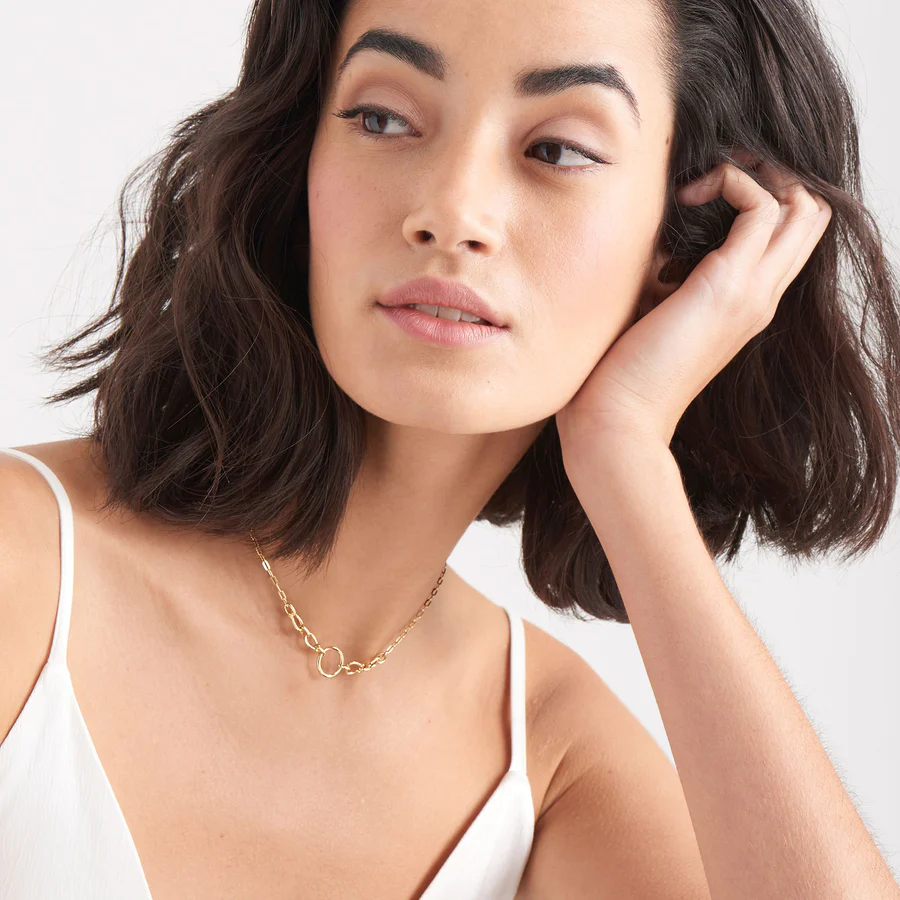 Gold Horseshoe Link Necklace - Image 2